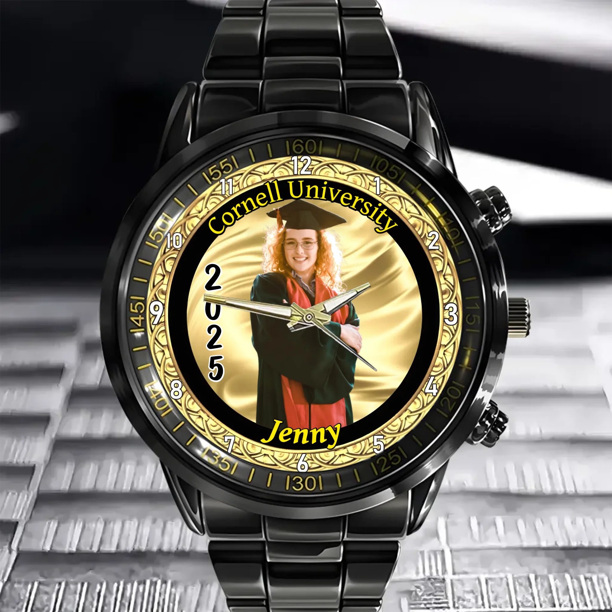 Personalized graduation watches! Upload your graduation photos. The perfect personalized present for graduates